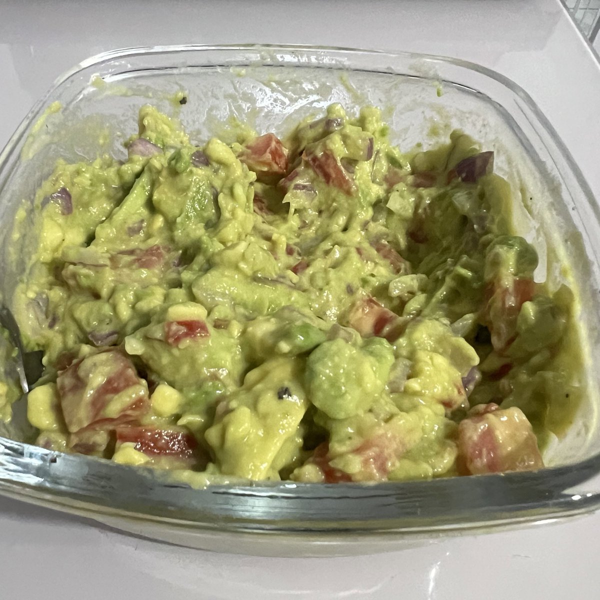 MattApocaalypse's tweet image. People in Brazil think sugar goes on avocado so I have to make my own guacamole 🧐