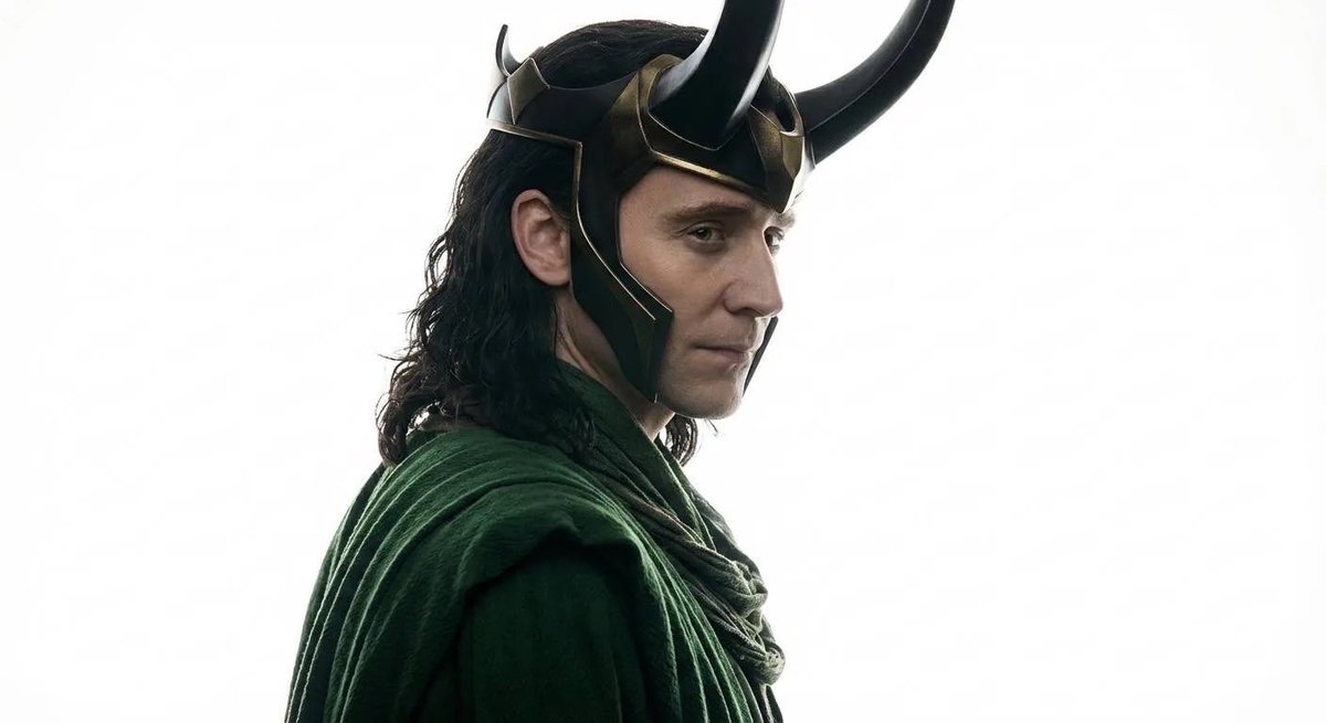 MCUSource's tweet image. BREAKING: The first official look at the costumes of Loki, Shang-Chi, Doctor Strange and Captain Marvel from #AvengersDoomsday.