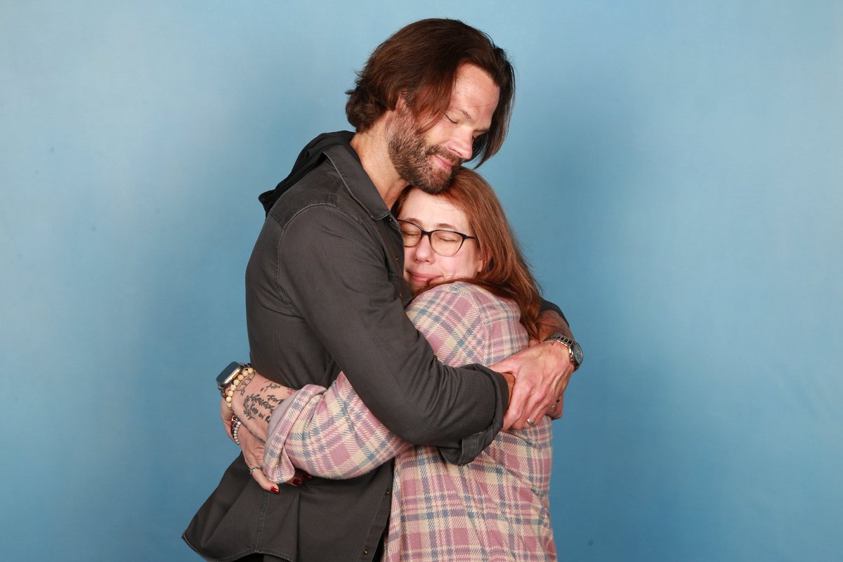 First Jared hug of 2025 vs Last Jared hug of 2025 🥰