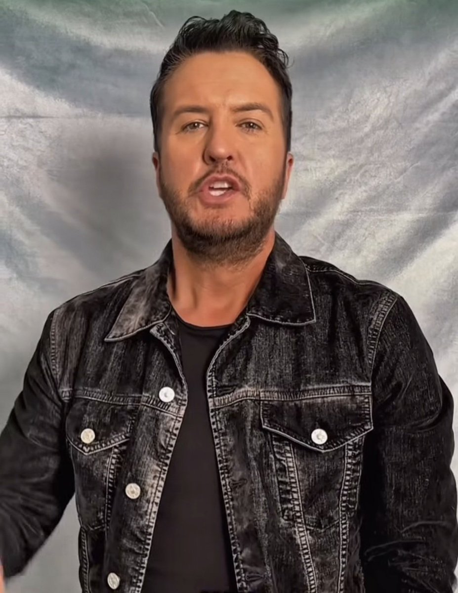 MelanieLavall12's tweet image. #lukebryan