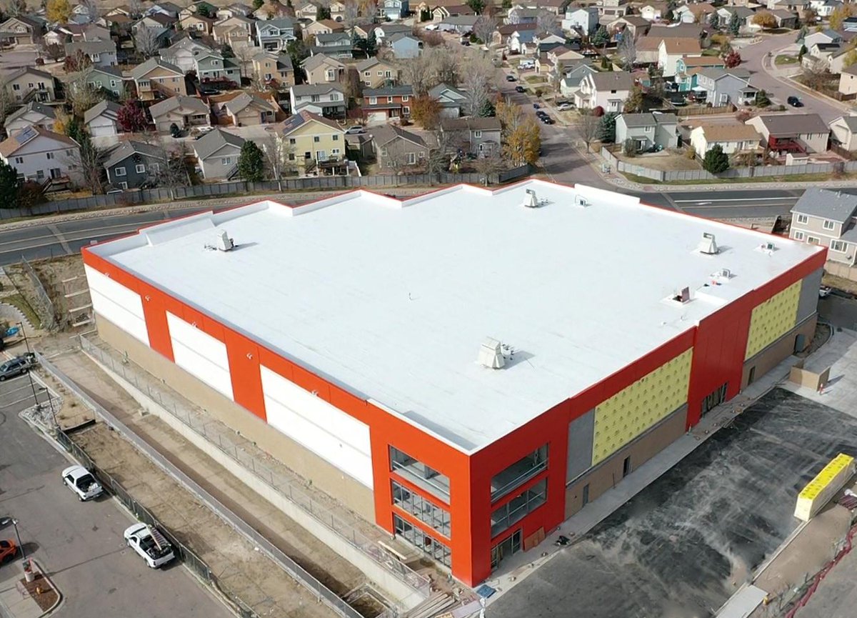 ForgeBuildingC1's tweet image. Forging ahead in Colorado Springs on another Public Storage project. This 119,250 sf, 1,000+ unit multi-story storage facility is coming together in record time, ahead of the initial snowfall.

Chat with the steel building experts at Forge about your next steel building project.