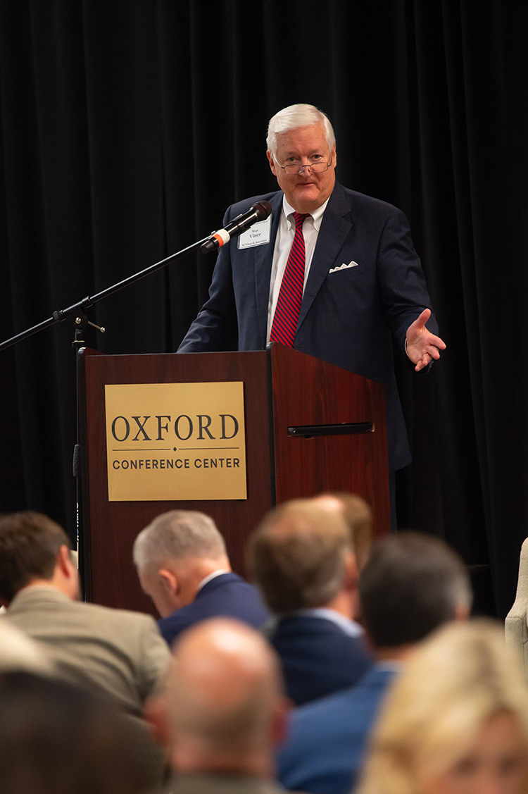 TheLocalVoice's tweet image. Community Banking, Tech Innovation Anchor Ole Miss Symposium

Discussions examined digital assets and sustainable models for local banking

thelocalvoice.net/oxford/communi…