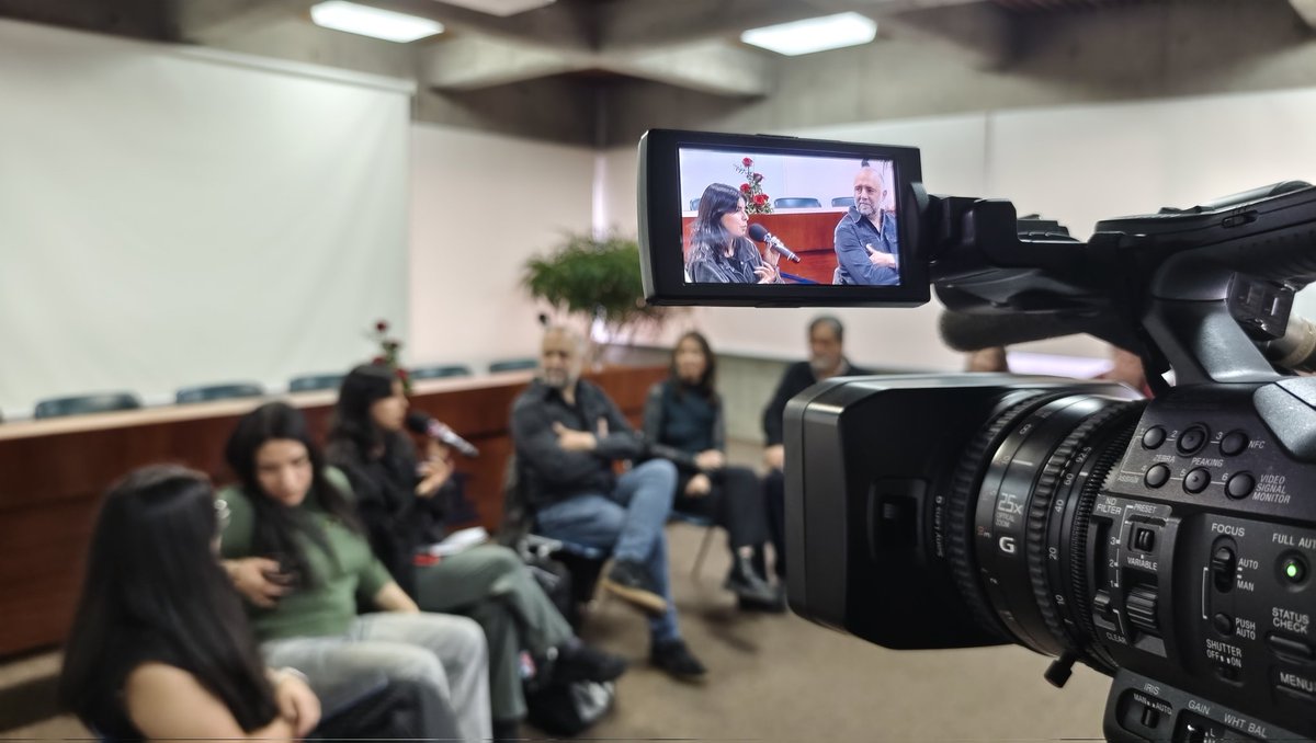 Hoy se realiza el lanzamiento del libro “Lo ancestral funciona. Pasado, presente y futuro de la radio comunitaria”, editado por <a href="/ErnestoLamas/">Ernesto Lamas</a>. 
<a href="/fescomunica/">Centro Regional de Comunicaciones</a> y #Ciespal