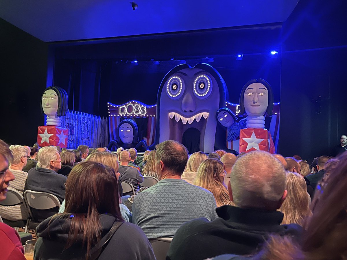 mikeevansdevon's tweet image. Fantastic night of comedy with @realrossnoble @execornexchange tonight #CraniumOfCuriosities
