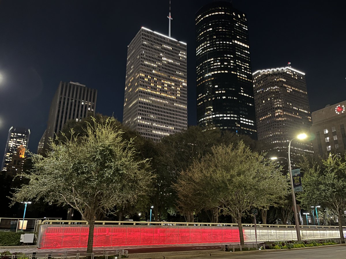 🇵🇱 A beautiful celebration of #PolishIndependenceDay in #Houston! 🎭
An unforgettable evening <a href="/hobbycenter/">The Hobby Center</a> with 🎻 Marta Gidaszewska, 🎻 Robert Łaguniak &amp; 🎹 Grzegorz Mania performing masterpieces by #Poland’s composers 🎶
Thank you for joining us! ❤️
#PolishMusic
