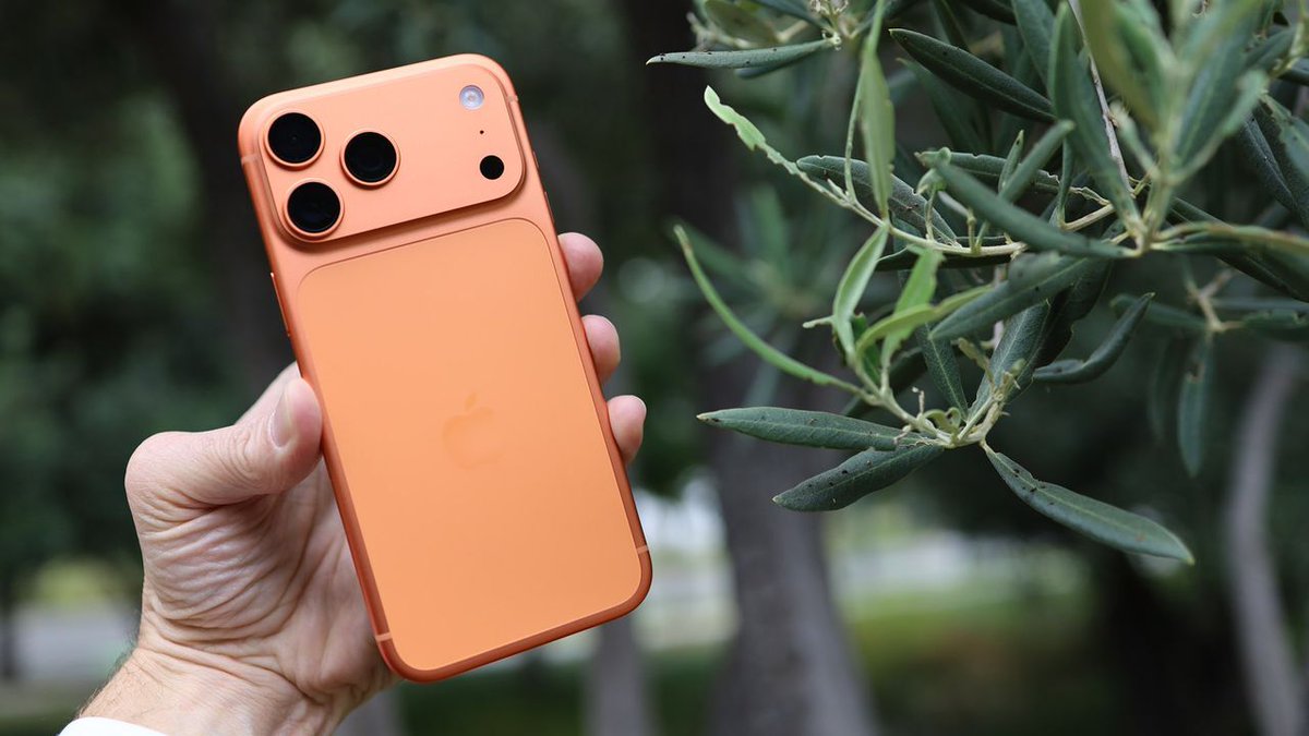 DailyTechpulse's tweet image. 5 things that annoy me about iPhones  
                             I love my iPhone, but there are certain aspects of its hardware and software that I&apos;m not so keen on. 
                                                                                   … ift.tt/HIz8ZsQ