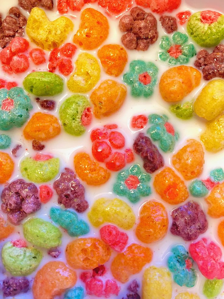 sweetapplegail's tweet image. BATTLE OF CEREALS⋆˚꩜｡
 ╰┈➤(American version)
#interactivethread #foodpoll for #edtwt + anyone who wants to participate!!‿︵‿︵‿︵‿୨★୧‿︵‿︵‿‿︵

♡ + ↻ extremely appreciated!