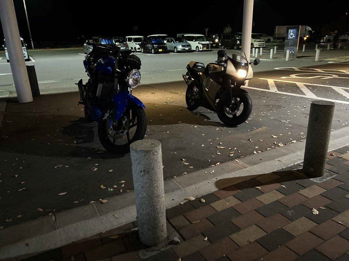 r_daniy's tweet image. 道の駅上田
寒すぎやっぱりnチビ面白いな〜
#nsr50
#nsr