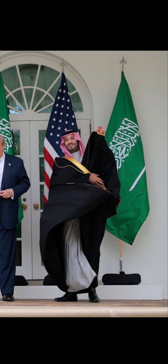 asssof1435's tweet image. #عز_يامال_العز_بيض_وجه_كحيلان
#الله_اختاره_ليكون_كما_كان_اباه_واعمامه_جده_طيب_الله_ثراه