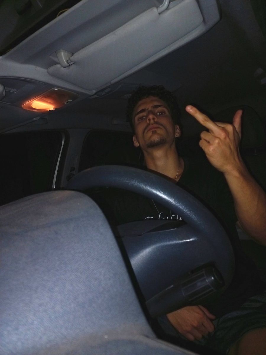 MESMO DIRIGINDO ESTOU CONTROLANDO SUA CARTEIRA. SEM DESCULPAS PARA PAGAR. ESTOU ONLINE, ESTOU NO COMANDO, ESTOU À ESPERA DO SEU DEPÓSITO. TRIBUTE, É UMA ORDEM. 🤑💸