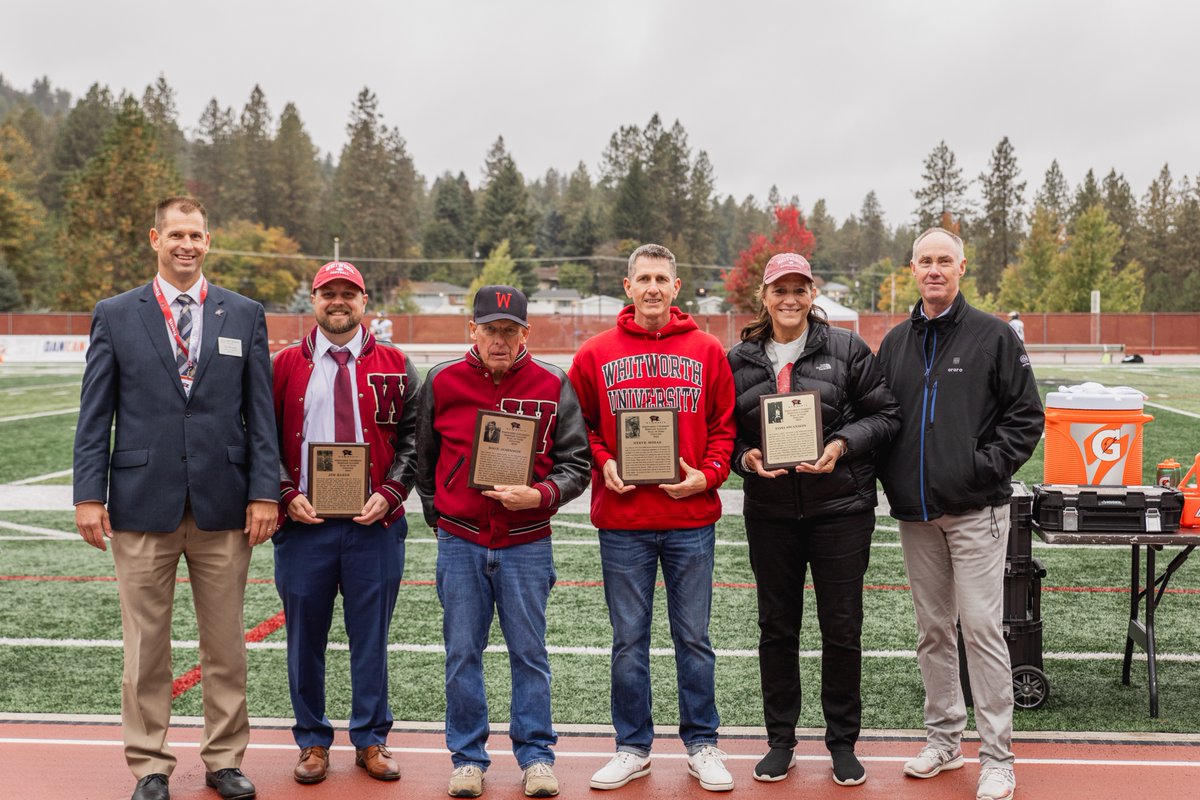 whitworth's tweet photo. Check out all the excellent happenings at Whitworth this fall and read an Advent message from President Scott McQuilkin in the new issue of "Mind &amp; Heart": https://t.co/o267rzzCgq https://t.co/keeBXsikxC