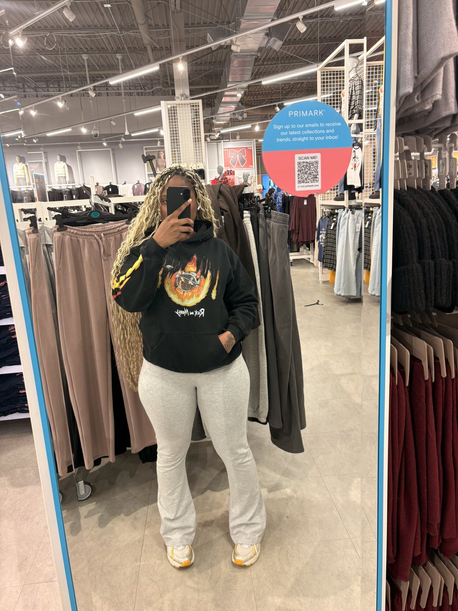 endiaabernice's tweet image. 🐒..💛