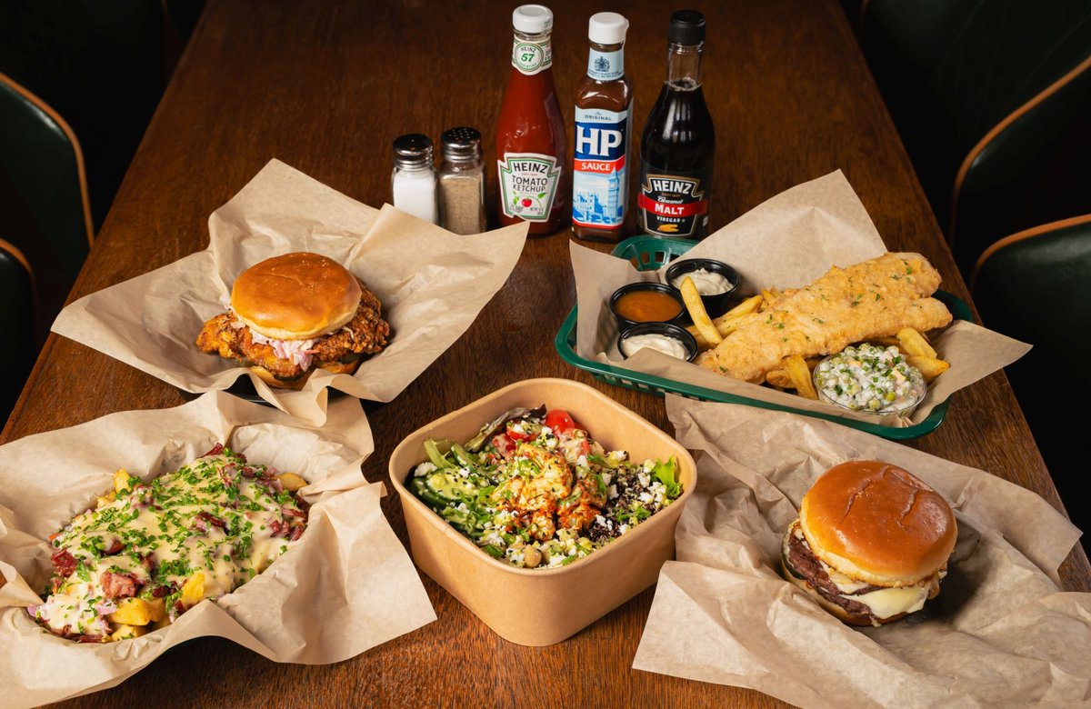 BlockClubCHI's tweet image. Piccadilly Pub will open in Lincoln Square’s former Green Post in December. blockclubchi.co/481fvQf