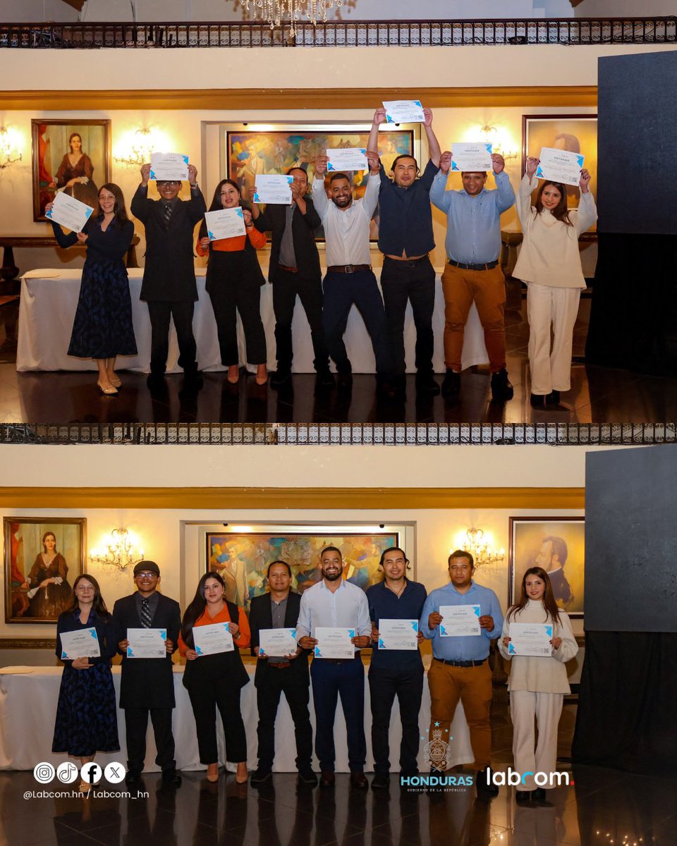 Labcom_HN's tweet image. 📚✨ Profesionales de la carrera de 𝐇𝐢𝐬𝐭𝐨𝐫𝐢𝐚 se llevan una experiencia inolvidable desde la Casa Presidencial 🏛️

#Labcom #CasaPresidencial