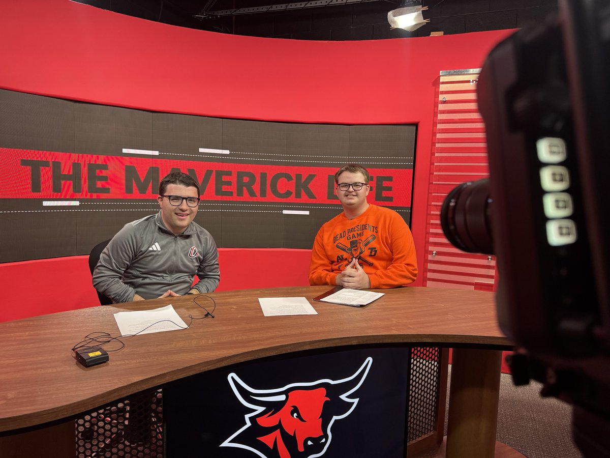 At <a href="/UNOmaha/">University of Nebraska at Omaha</a>, we’re fortunate to have an incredible stable of student journalists and broadcasters, along with one heckuva production studio.

Great to join <a href="/JacobLesle45649/">Jacob Lesley</a> and <a href="/CommUNO/">UNO School of Comm</a> students on set today as they produced “The Maverick Life.”

Keep up the awesome work!