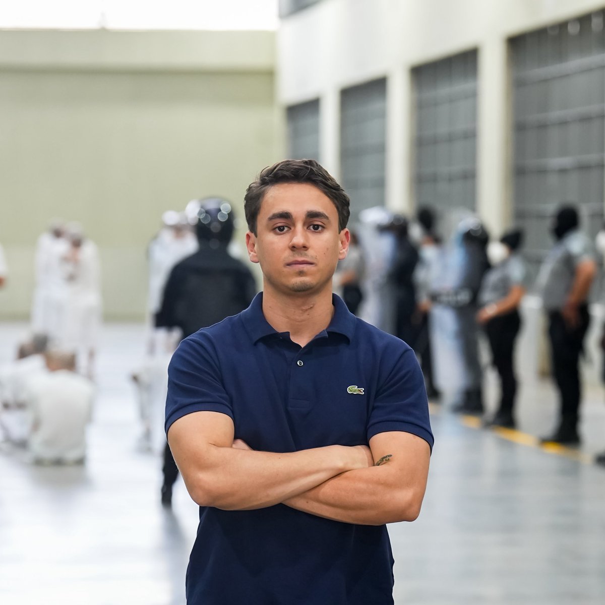 nikolas_dm's tweet image. Do pais mais violento, ao mais seguro do mundo. Fui aprender de perto como El Salvador foi transformado pela política de @nayibbukele.

E pra isso, nada melhor que visitar a maior prisão de segurança máxima da América Latina: CECOT (Centro de Confinamento do Terrorismo). Fiquei…