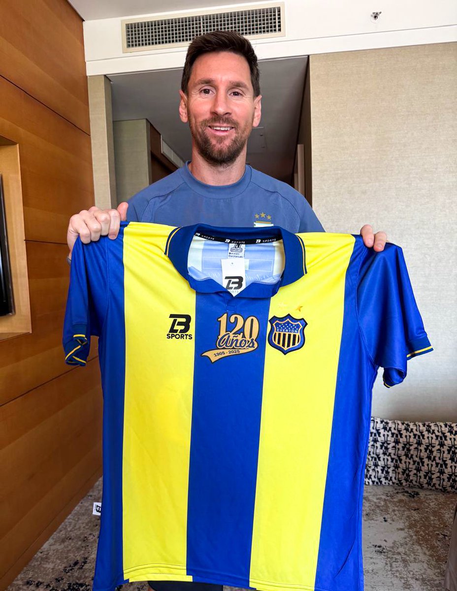 ¡Muchas gracias por sumarte al sueño de nuestra cancha de sintético, Leo! 😍

¡Un decano más! 🇺🇦