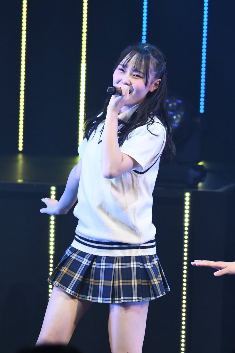 【本日限定】NMB48 中川朋香 直筆サイン入り写真　やっぱ大阪、すきやねん NMB48 LIVE 2025 FROM OSAKA TO THE WORLD ～やっぱ大阪、好きやねん