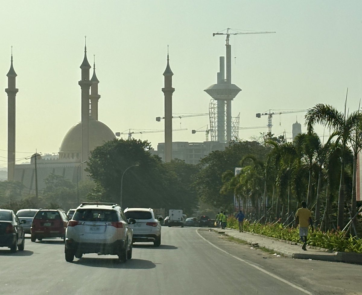 MariselaPdLV's tweet image. If we truly want to change our mobility and improve #RoadSafety our actions must match our words. Congruence—being consistent between what we say and what we do—builds trust, credibility, and motivation. Leaders and practitioners MUST set the example, not only the speech #Commit