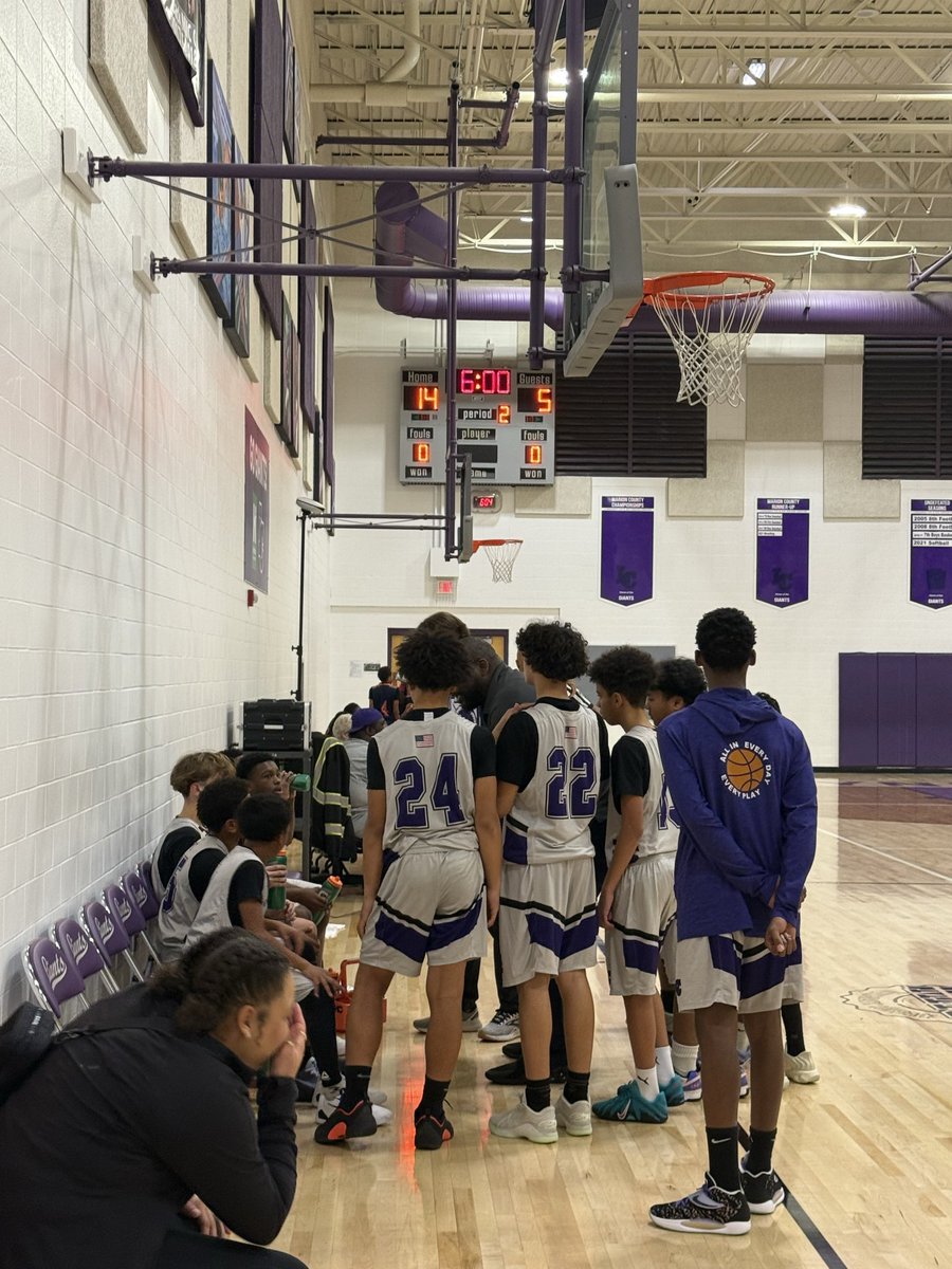 LHCseanwatson's tweet image. At the end of the 1st quarter, your 7th grade LHC giants lead against Guion Creek 14 to 5. Let’s go giants! #wearewayne @AthleticsLHC @LHCWilson