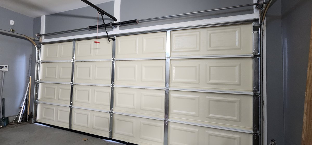 applegdlv's tweet photo. Need expert Garage Door Spring Replacement in The Lakes Northwest Las Vegas? Our team ensures guaranteed safety &amp; precision. We fix high-tension springs 24/7.

Details: https://t.co/arh8Y6rXP5

📞 Call Apple Garage Door Repair: (702) 550-1146

#VegasRepair #TheLakesNV https://t.co/84zAq7RNUZ