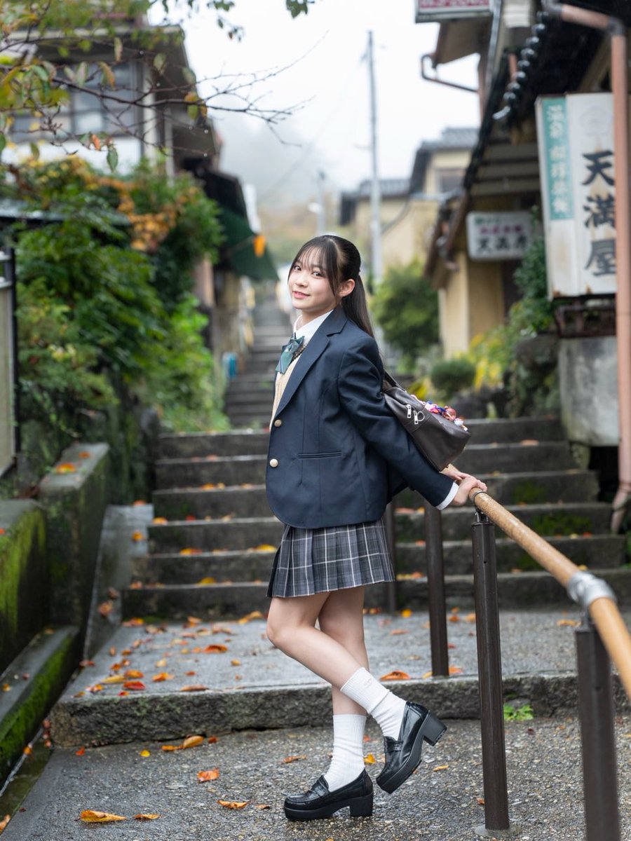 aoi_aoi_model's tweet image. おはようございます✨
今日 とっても寒いです❄️
風邪ひかないようにあったかくして
過ごしましょー☻

#jcモデル   #15歳
#美マージュ撮影会
#mateplus   #制服撮影 
#学生ランウェイ大阪選抜モデル
#画家の目JAPANアンバサダーモデル