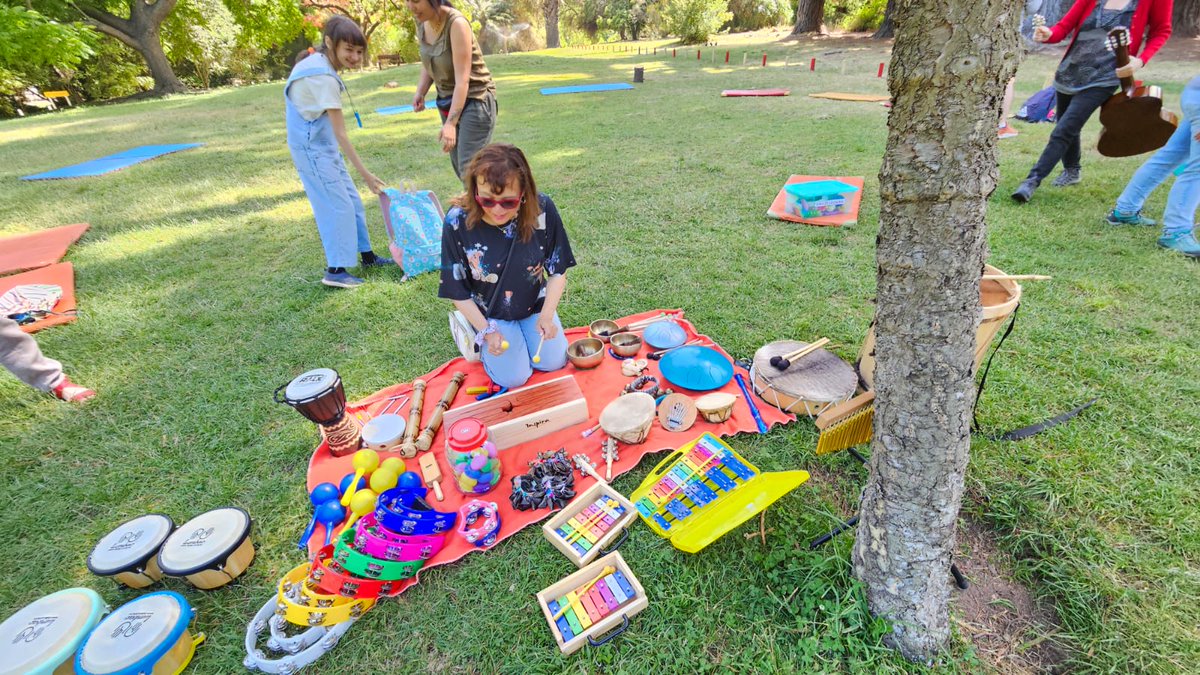 Jornada musical en Jardín botánico 🌱. Cierre del proyecto Acceso a las artes plásticas y musicales para Estudiantes Autistas de Corporación Aspaut Viña _ Senadis.
