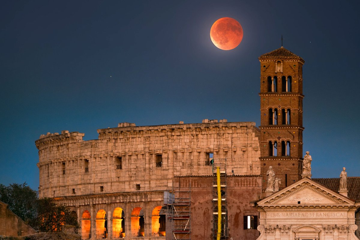 ZorzStudios's tweet image. Blood Moon photos: the total #LunarEclipse of September 2025: zorz.it/TcoUf 

#SoumyadeepMukherjee #astrophotography #TotalLunarEclipse #GrandestSpectacles #sky #TheMoon #photographers #LightPollution #BloodMoon