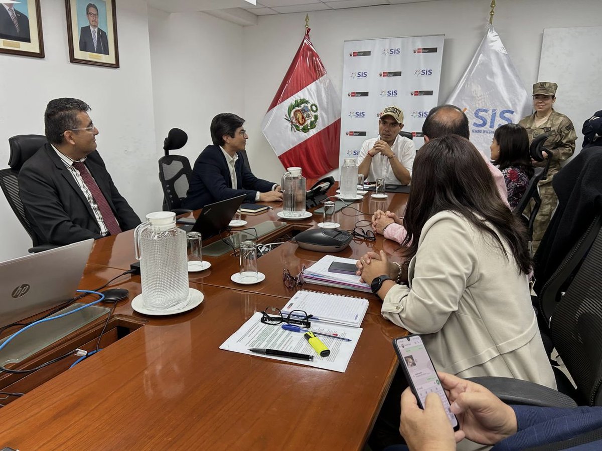 spdm97's tweet image. Meetings 🤓📚🖇️📌🗂️ #SIS