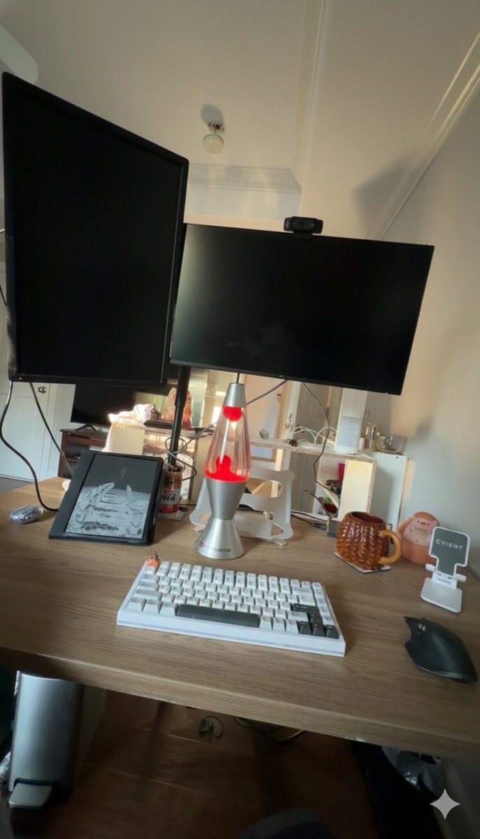 gpt_alex's tweet image. Thank you @Cloudflare for the free lava lamp!