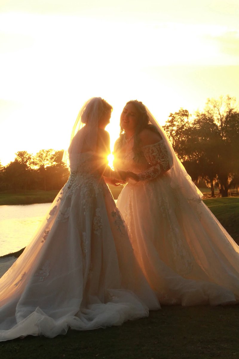 LaLaLaurieArt's tweet image. My third year wedding anniversary was on 11/11 and I wanted to share photos from our special day.

I love my wife so much, I am forever thankful and grateful to have her in my life.

Thank you for loving me, Honeybun.