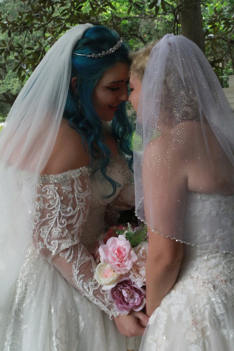 LaLaLaurieArt's tweet image. My third year wedding anniversary was on 11/11 and I wanted to share photos from our special day.

I love my wife so much, I am forever thankful and grateful to have her in my life.

Thank you for loving me, Honeybun.