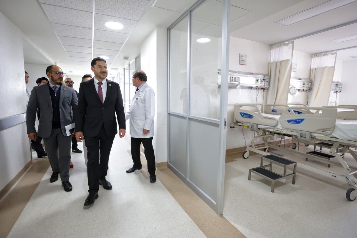 Issste_Zac's tweet image. 📰 #COMUNICADO
Inaugura Martí Batres remodelación de áreas de hospitalización y hemodinamia en el Hospital Regional “Gral. Ignacio Zaragoza”.
🔗goo.su/qhi9TTn