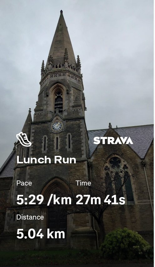 Lunchtime 5km run 
A chilly and soggy lunchtime jaunt, splashing through the puddles and managing not to slip on the leaves. 
Happy Tuesday 😃🏃‍♀️
#York #Running