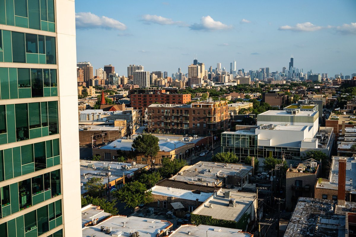 BlockClubCHI's tweet image. What will Lakeview look like in 10 years? A new community plan offers a roadmap. blockclubchi.co/3XCf8Xu