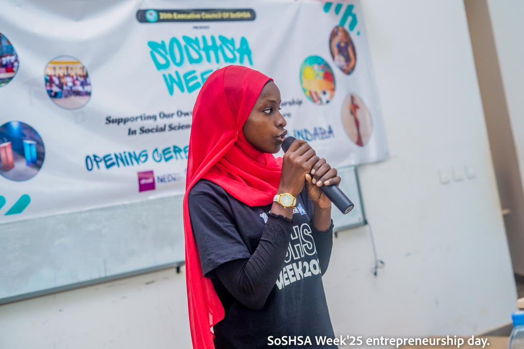 fattykingoj's tweet photo. Day 2: Entrepreneurship Day 🤍🙌🏿

Today, we celebrate the heart of our theme: “Supporting Our Own: Promoting Entrepreneurship in Social Sciences for a Sustainable Future.”
Students showcased their innovative ideas in an exciting pitching competition. https://t.co/Ed0bA1EbhC