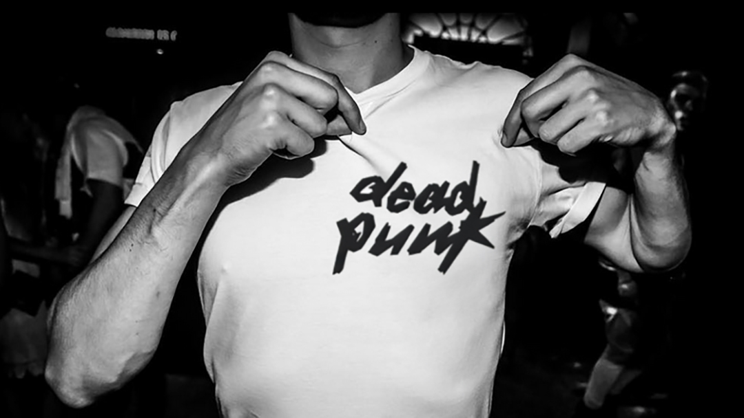 Real streetwear in Web3 is rare. Some have done cool shit, but no one has broken through.

Introducing DEAD PUNK STREETWEAR.

Our artist, <a href="/AVOID_TheArtist/">A-VOID✖️➖✖️</a>, spent 6+ years designing apparel for adidas + multiple streetwear brands. Now he’s bringing that same elite craftsmanship to