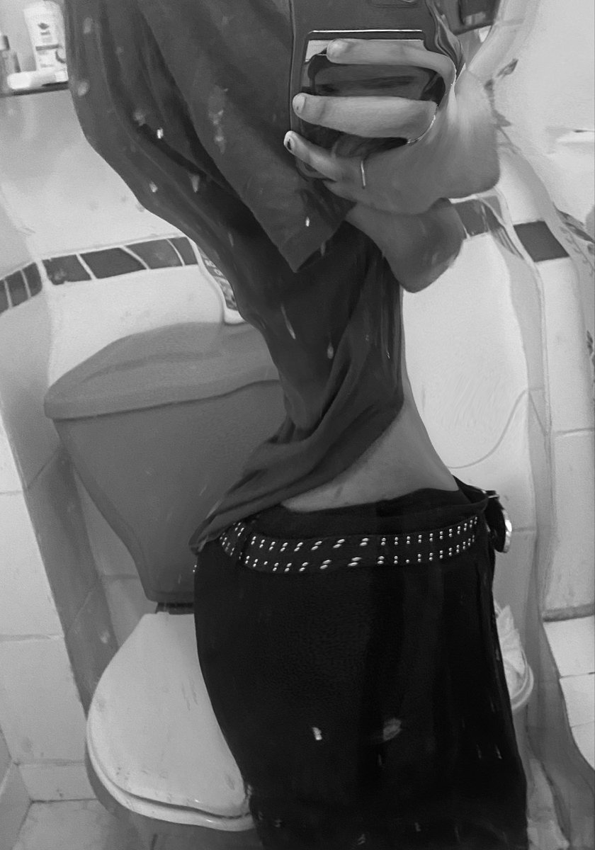 Mi primer bodycheck ( ^w^ ) espero poder bajar un poco más de peso antes de año nuevo (45 kg currently)