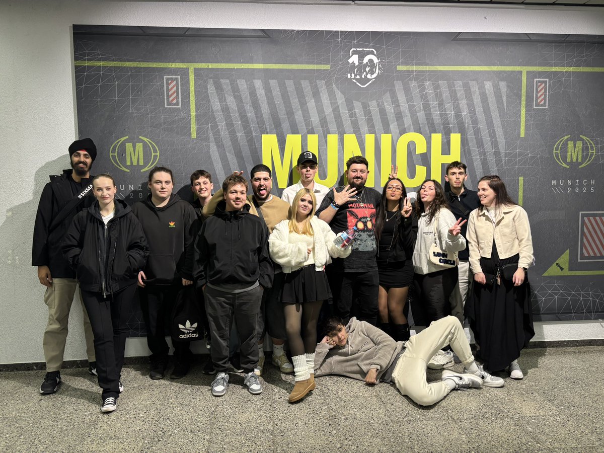 Karlvard_'s tweet image. Finally home from Munich. Starting my thread off with my favourites, thank you all for an amazing weekend! Love you all. 🫶