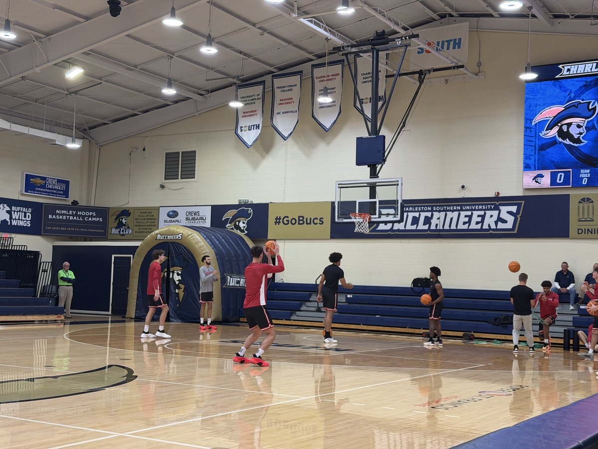 The @IUIndy_Mbb Jaguars look to make it 3 wins in a row when they go to Charleston Southern to take on the Buccaneers.

Join us for pregame 6:45pm, tipoff 7:00pm on the KSM Jaguars Radio Network and <a href="/Ticket1430/">Indy’s Sports Ticket 1430</a>! #LetsGoJags

📻: 1430am
🎧: player.indysportsticket.com

<a href="/iuindy_jaguars/">IU Indy Jaguars</a>