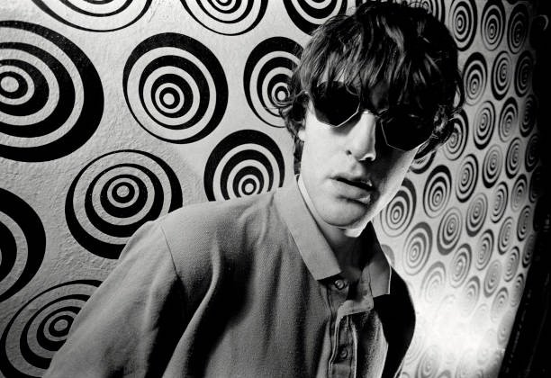 F3hvu6kKTYXcOAF's tweet image. Sometimes it&apos;s easier to make a decision when you know you&apos;ve tried the wrong thing.

#JasonPierce 
#BOTD🎂

#Spacemen3 - I love you
youtu.be/prOZQtB4Vow?si…

Live at the Forum, Enger, Germany, 1989.
youtu.be/uRyie8Z1-hA?si…