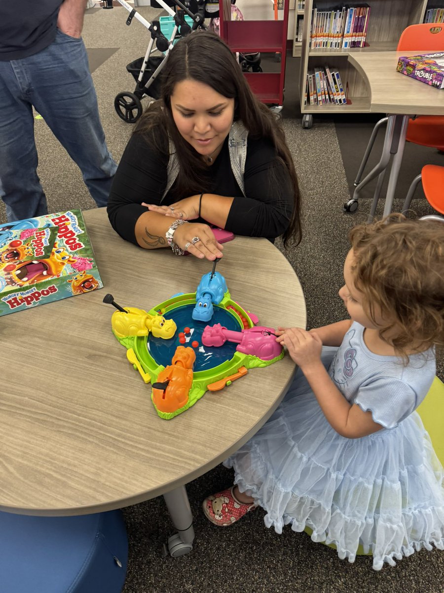 runhappy77's tweet image. Pre-K Family Game Night at Chumbley! Lots of fun had by all! @NISD_ECE @NISDChumbley