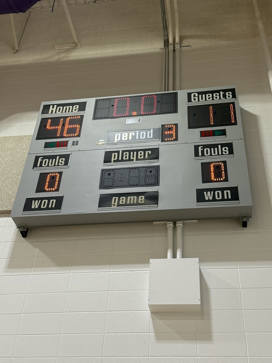 LHCseanwatson's tweet image. End of the 3rd and our LHC 7th grade giants are up 46 to 11 against Guion Creek. Also, a huge shout out to our cheerleaders for cheering loud and proud! Let’s go giants!  #wearewayne @LHCWilson @AthleticsLHC