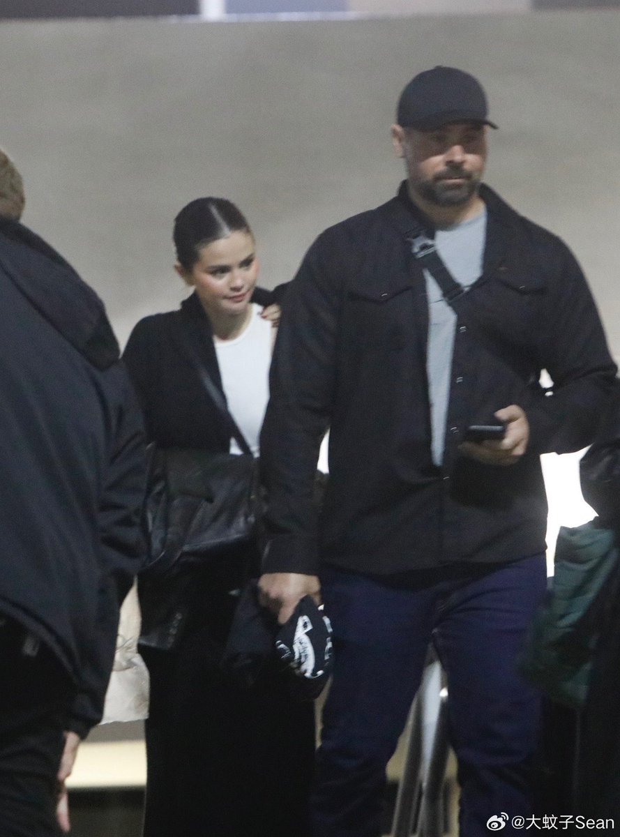 Selena Gomez arriving at Tame Impala concert in Los Angeles [November 17]