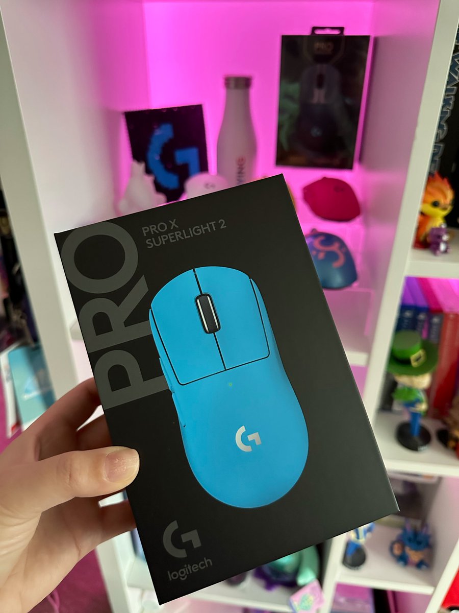 GlitterXplosion's tweet image. What a freaking treat to come home to between events 😍💙🦋🐬🦕🐳

I think this calls for a setup overhaul when I next return 👀 

#LogitechGPartner #PROX2Cyan @LogitechG