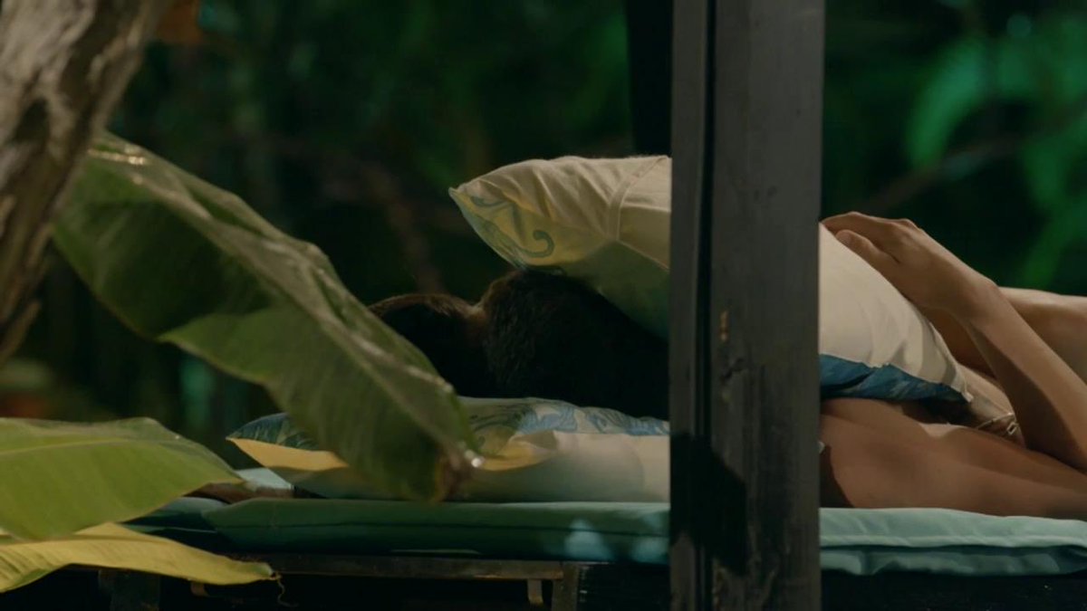 Ancomments_'s tweet image. 11 años tirados a la basura por una muchacha a la que no le gustas y que estaba deseando tentar a Alvaro.

CREO QUE EN EL MUNDO NO HAY UN SER MÁS TONTO QUE DARÍO.

De la que te libraste Almudena cariño 🫠 #LaIslaDeLasTentaciones8