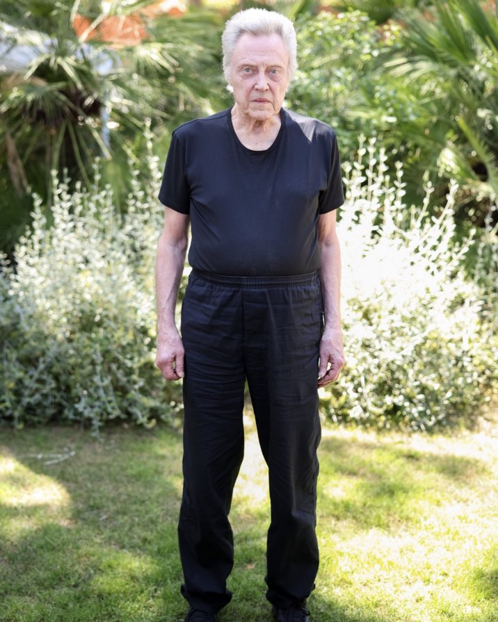 How it feels when you sneeze and no one says “bless you”