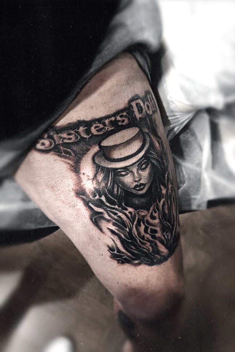 SistersDoll's tweet photo. How wild is this?! 💀
Fresh ink rolled in from Jason Hunt, and we’re blown away. #DollArmy #FanInk #NewTattoo https://t.co/u3mNus75PV