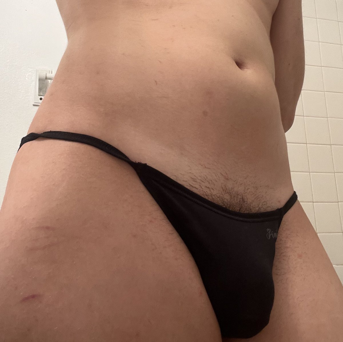 Rustythy's tweet image. tummy tuesday ft. bush and new panties