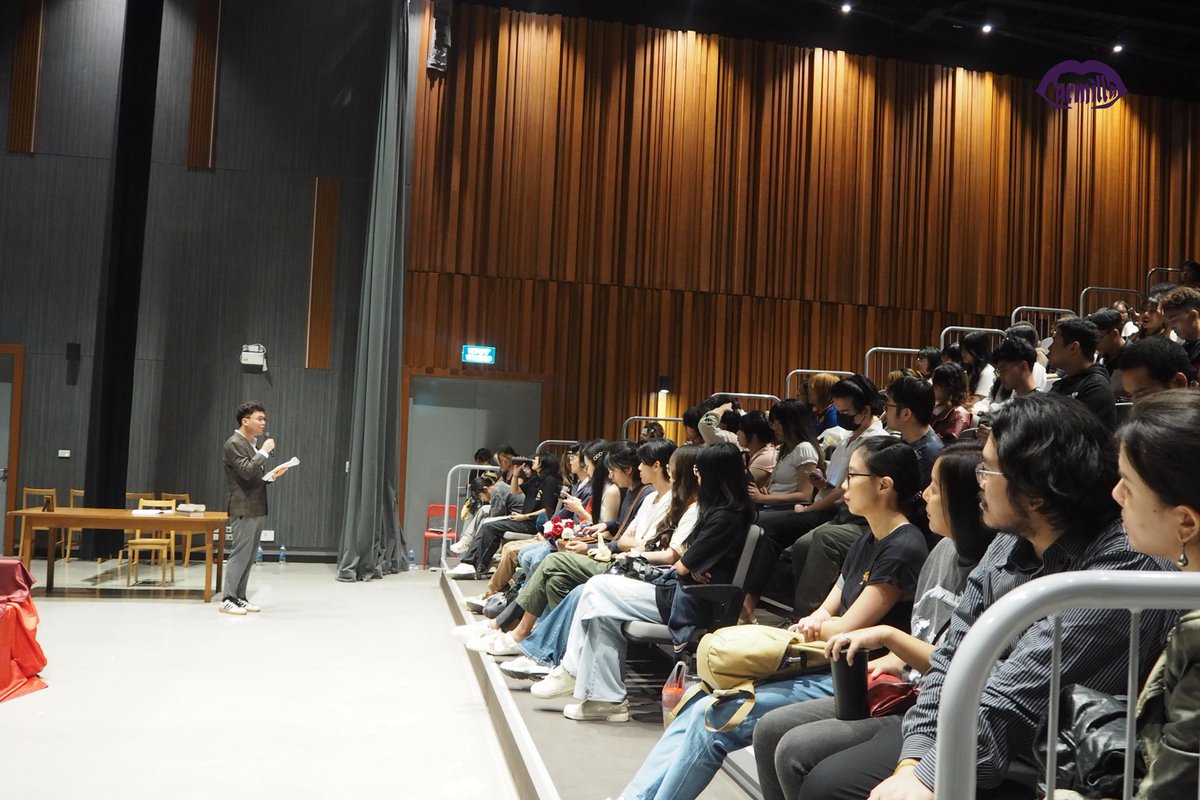 englitheatre's tweet photo. จบลงเป็นที่เรียบร้อยสำหรับละครเวทีเรื่อง “Carmilla (คาร์มีลลา)” ที่เกิดขึ้น ณ Music Hall หอดนตรี อาคารกิติยาคาร มหาวิทยาลัยธรรมศาสตร์ ศูนย์รังสิต ระหว่างวันที่ 14-15 พฤศจิกายน 2025 🎭✨

📸ประมวลภาพบรรยากาศของวันแสดงละครเวทีเอกภาษาและวรรณคดีอังกฤษ เรื่อง  “Carmilla (คาร์มีลลา)” https://t.co/D0kPsMcGic